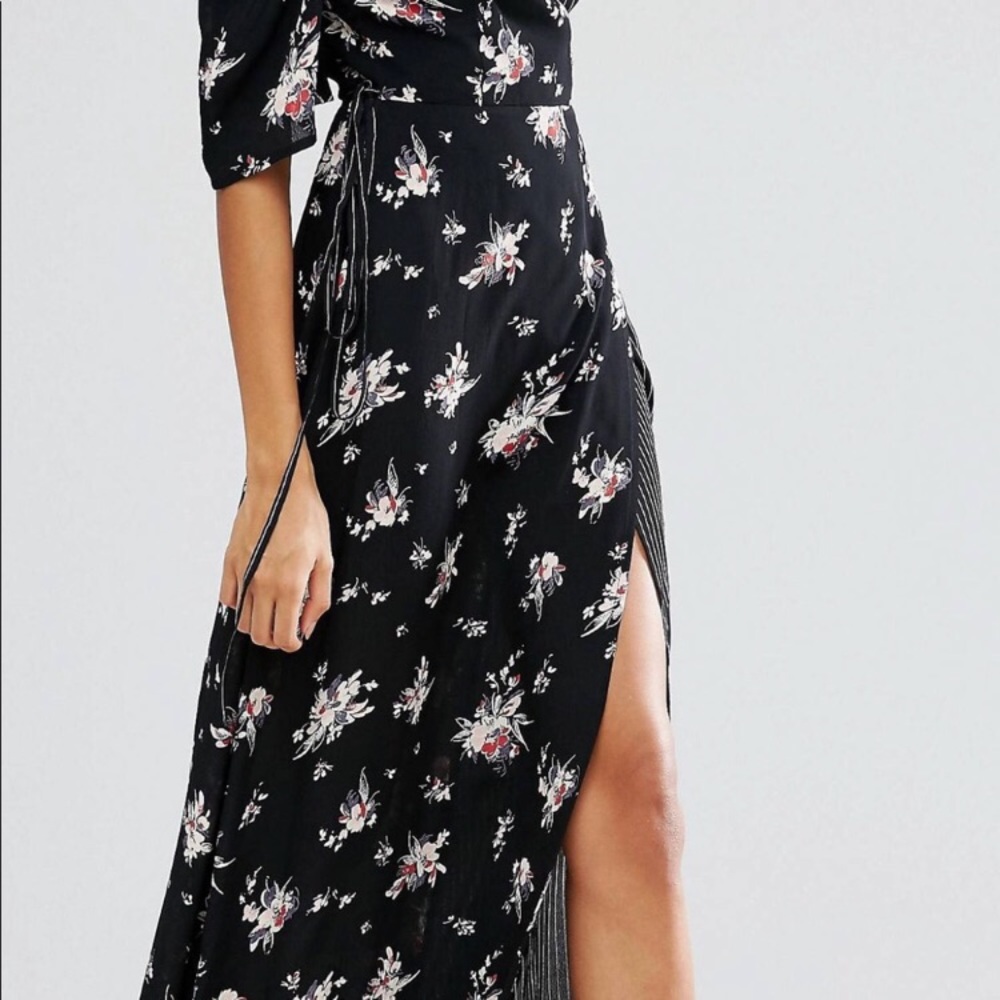 Beautiful Wrap Dress!